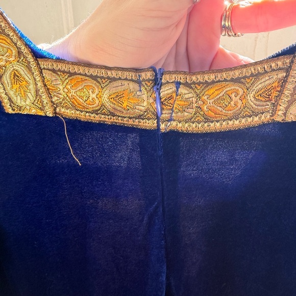 Royal Blue and Gold Kids Costume - Picture 4 of 4